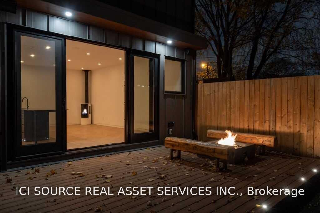 Property Photo:  60 Jones Avenue R  ON M4M 2Z8 
