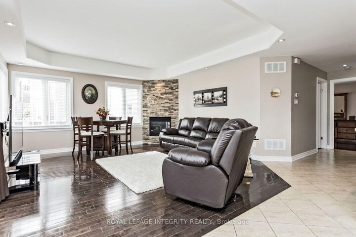 Property Photo:  1230 Marenger Street 5  ON K1C 1S2 