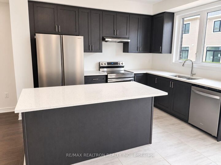 Property Photo:  79 Milady Crescent  ON L9J 0X2 