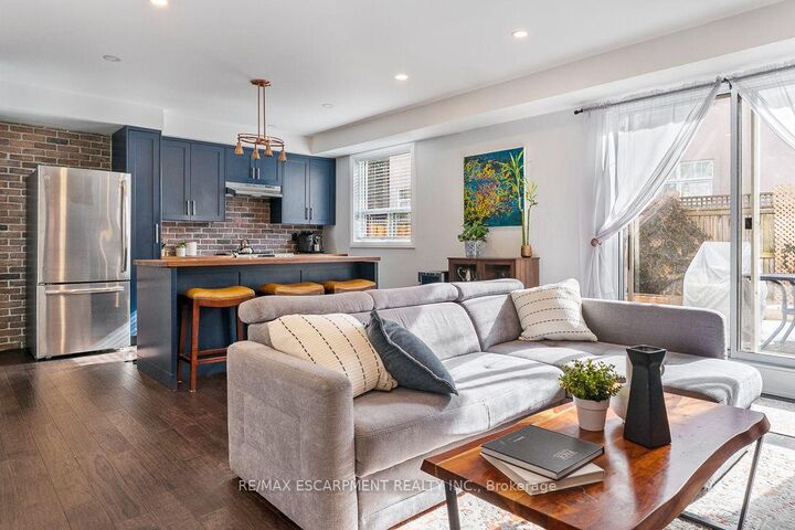 Property Photo:  469 Claridge Road 5  ON L7N 2S1 