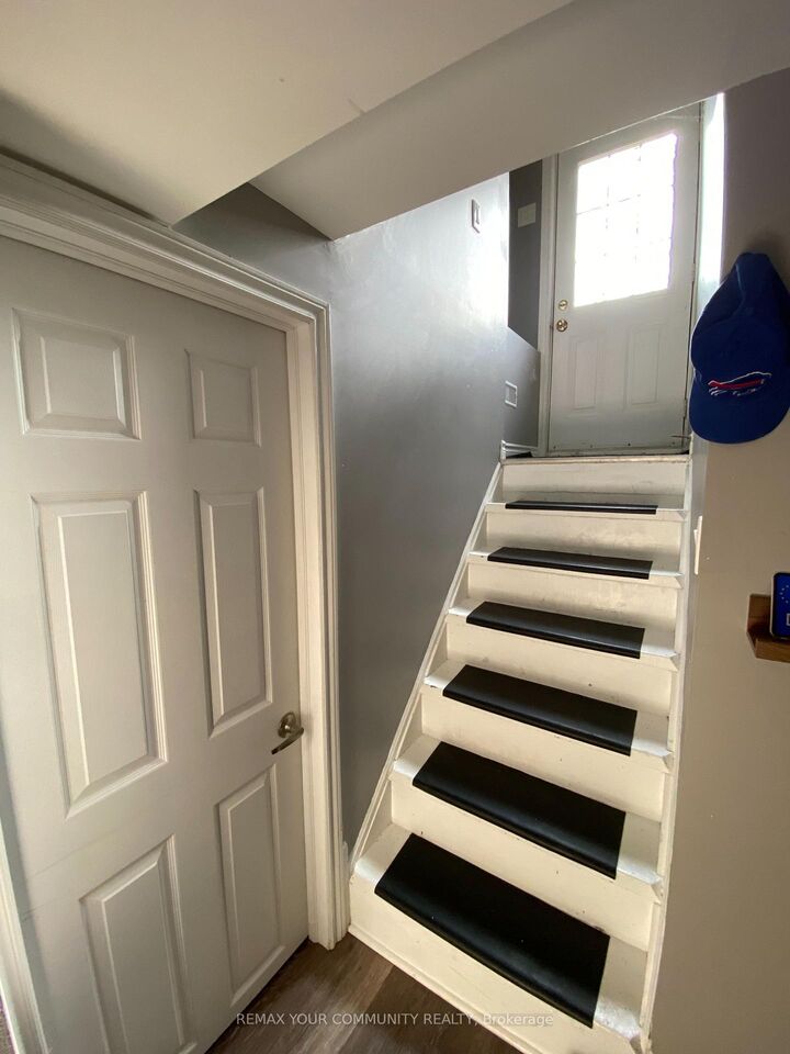 Property Photo:  188 St Vincent Street Basement  ON L4M 3Z4 