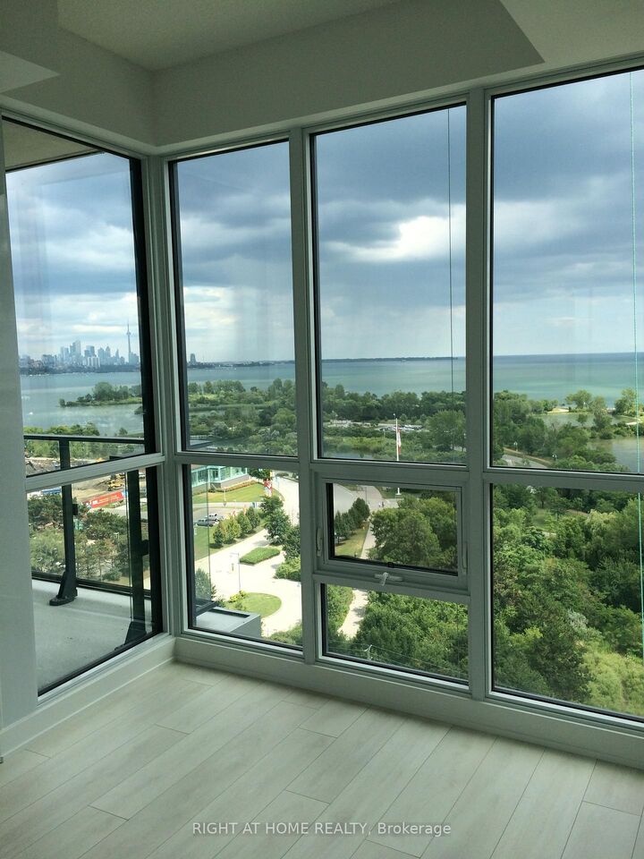 Property Photo: 2212 Lake Shore Boulevard W 1801 ON M8V 0C2