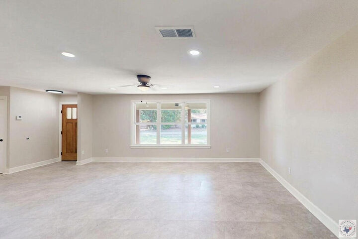 Property Photo: 3008 Hamilton Street TX 75501