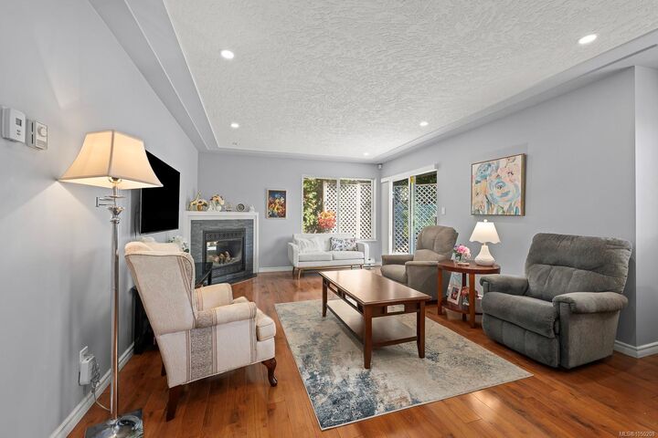 Property Photo:  950 Braidwood Rd #1  BC V9N 3R9 