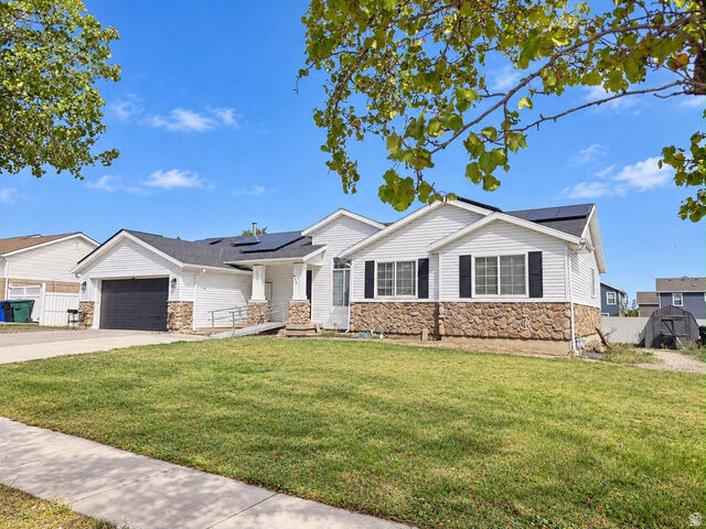 Property Photo: 4728 W Travis Ln UT 84088