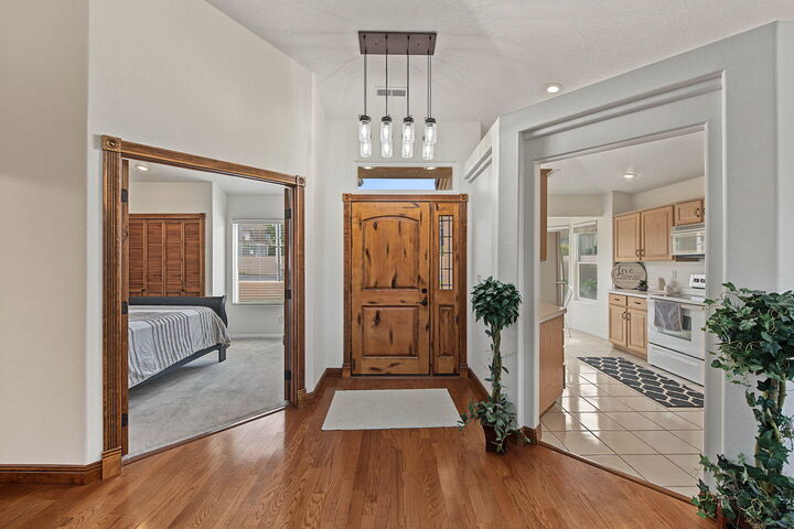 Property Photo:  2050 S 1400 E 2  UT 84790 