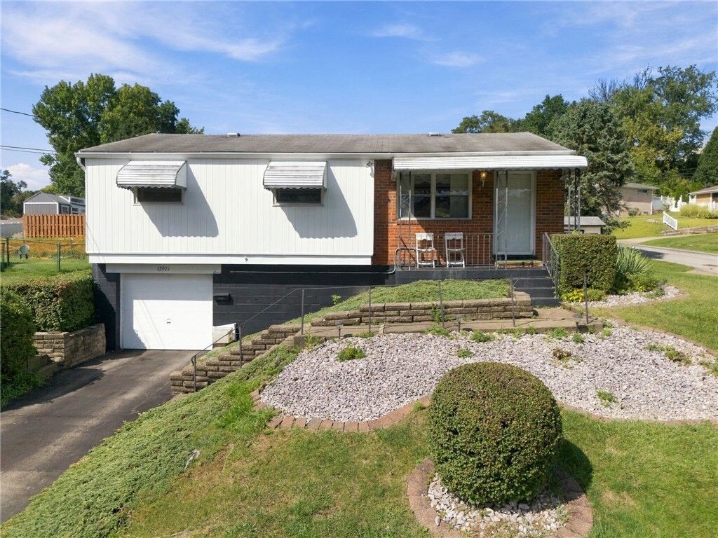 Property Photo:  13971 Wayne Dr  PA 15642 