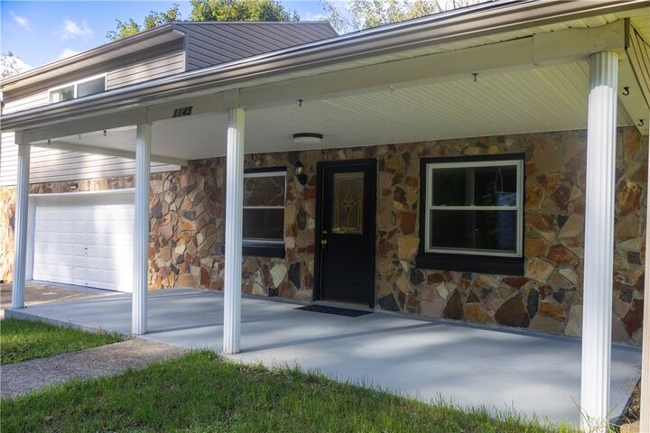 Property Photo:  1145 Hill St  PA 15068 