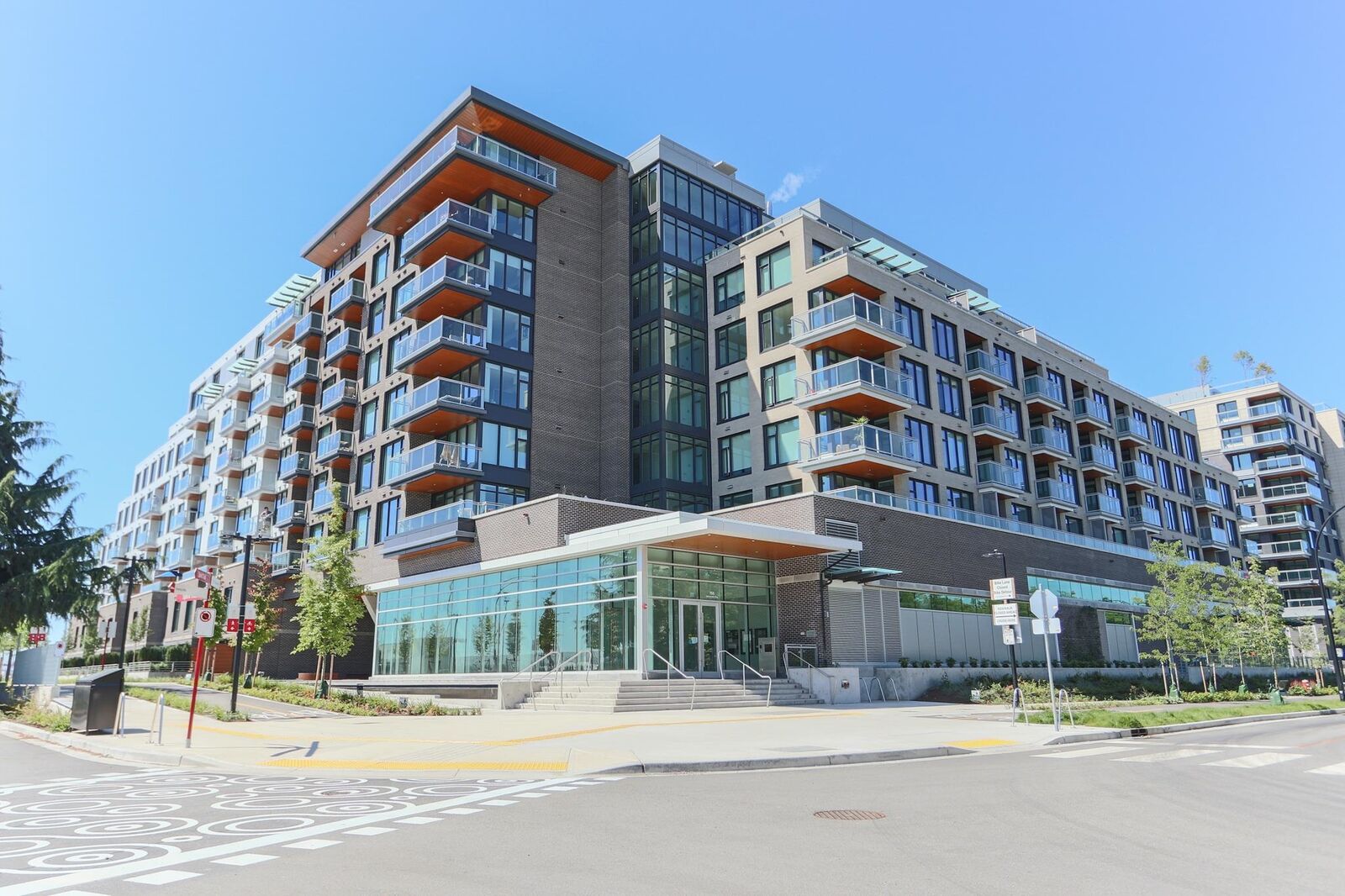 Property Photo:  777 Harbourside Drive 609  BC V7P 0G1 