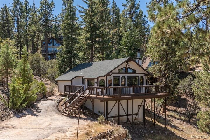 Property Photo: 819 Cameron Drive CA 92315