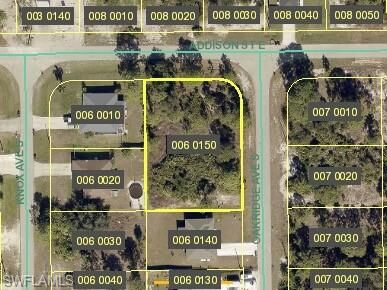 Property Photo:  710 Oakridge Ave S  FL 33974 