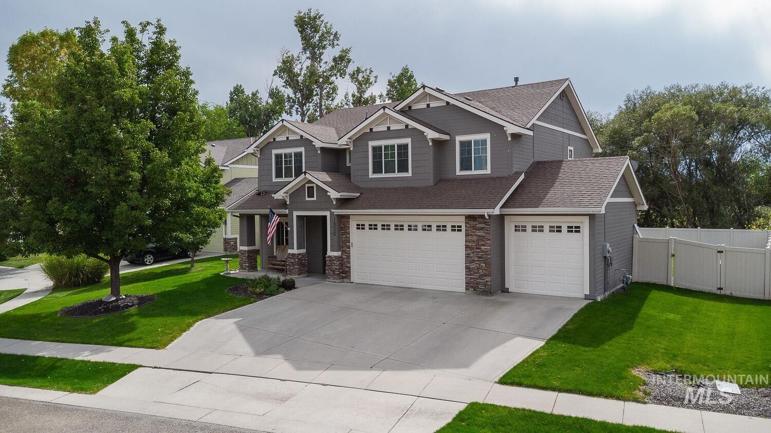 Property Photo: 1030 N Powder River Dr ID 83644