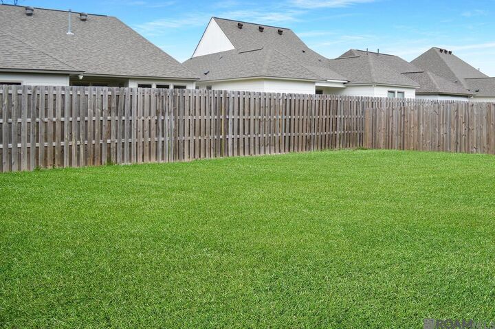 Property Photo:  621 Greenwich Dr  LA 70820 