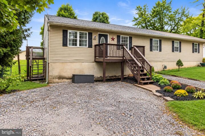 Property Photo:  912 Baltimore Street  PA 17331 