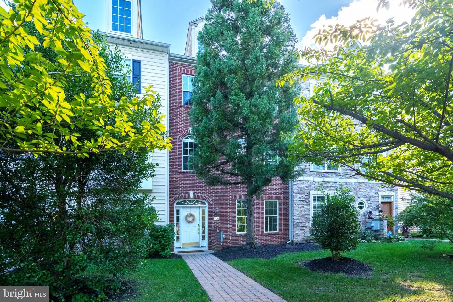 Property Photo: 709 Observatory Drive DE 19701