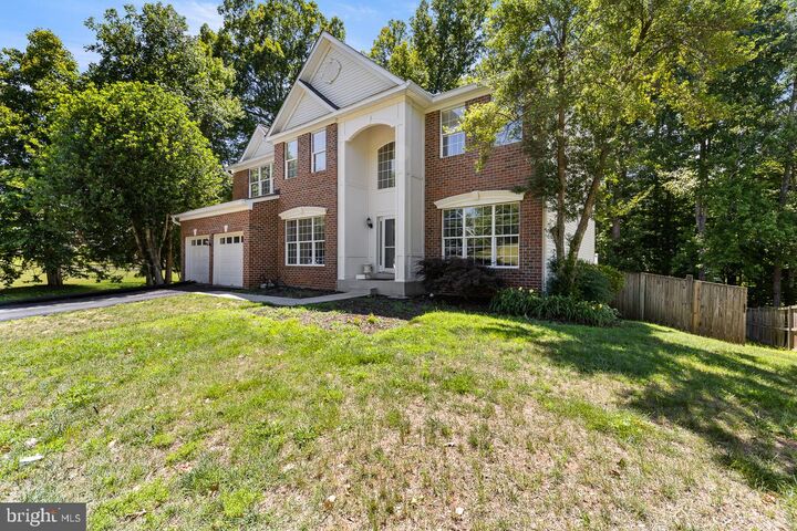 Property Photo: 9201 Golf Court VA 20111