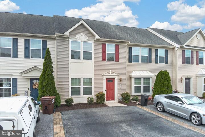 Property Photo: 604 Wye Oak Drive MD 21826