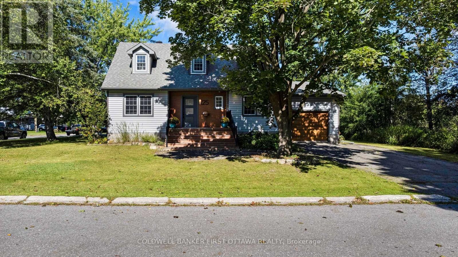 Property Photo:  25 Robert Road  ON K7H 3L2 