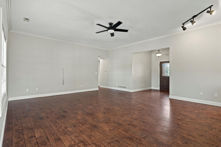 Property Photo: 6301 Ruth Ann Ave MO 65255