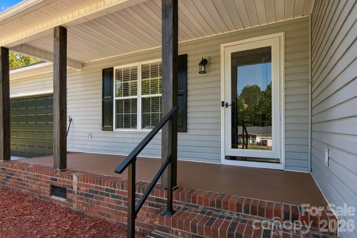Property Photo:  1129 Lyndsey Brooke Court  NC 28092 