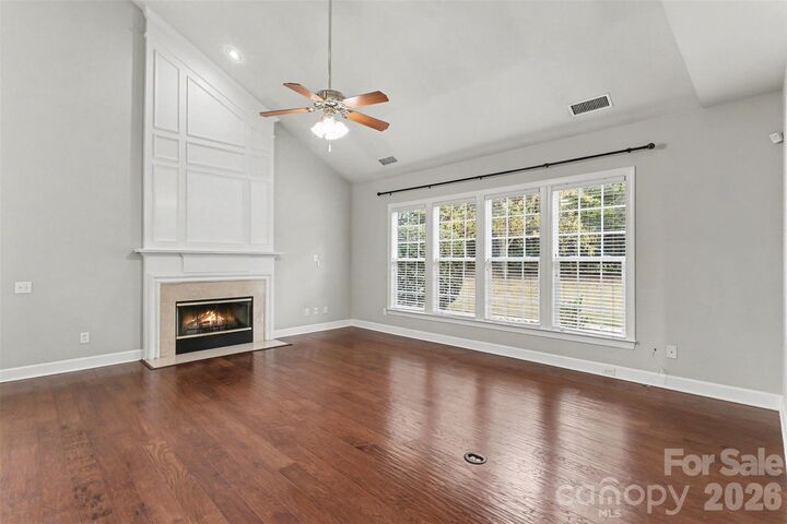 Property Photo:  11027 Knight Castle Drive  NC 28277 