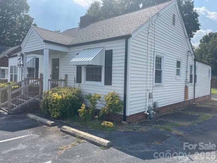 Property Photo: 1670 Dale Earnhardt Boulevard NC 28083