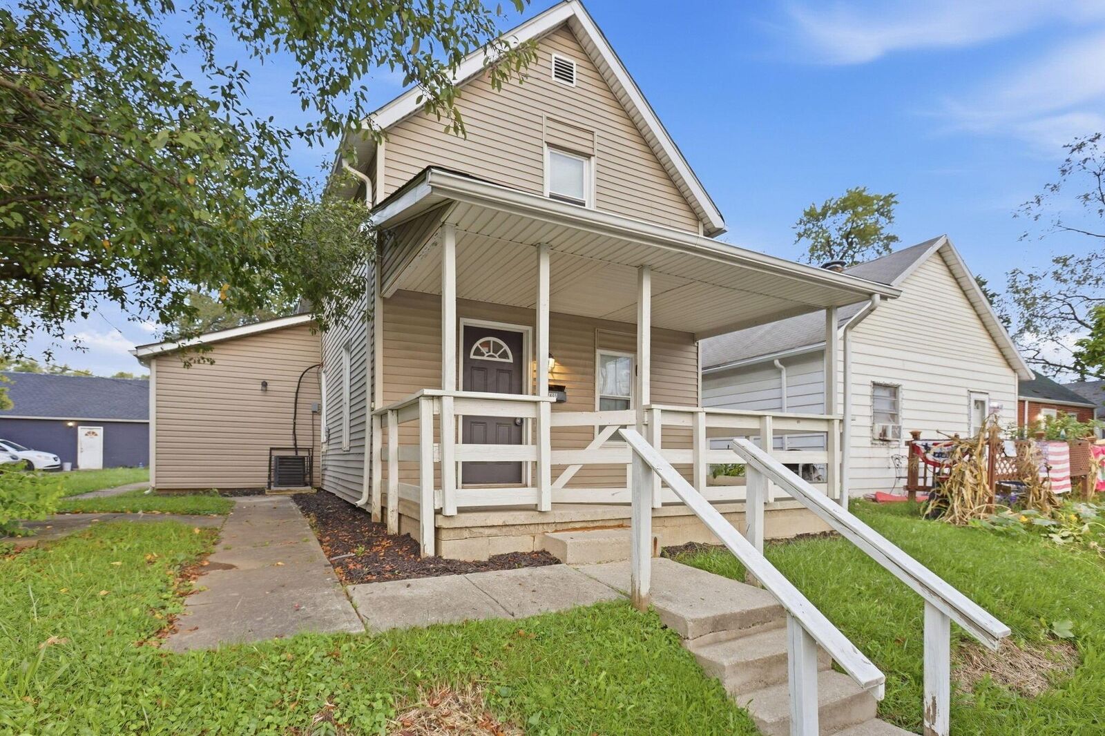 Property Photo:  2405 S 7th Street  OH 43207 