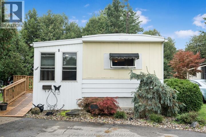 Property Photo:  22220 Charing Cross Road  ON N7M 5V8 