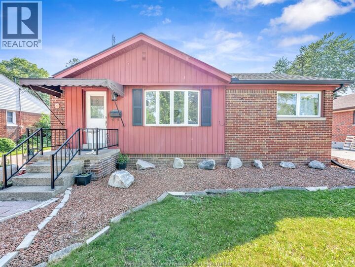 Property Photo:  3551 Dominion Boulevard  ON N9E 2P1 