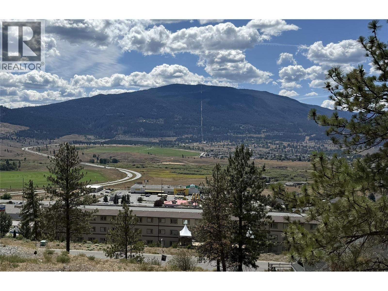 Property Photo:  2724 Grandview Heights  BC V1K 1R1 
