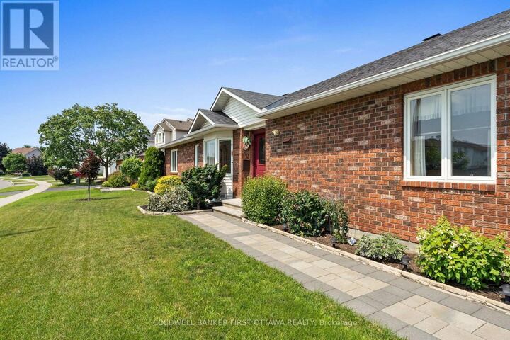 Photo de la propriété:  1170 Ambercrest Street  ON K1J 1B2 