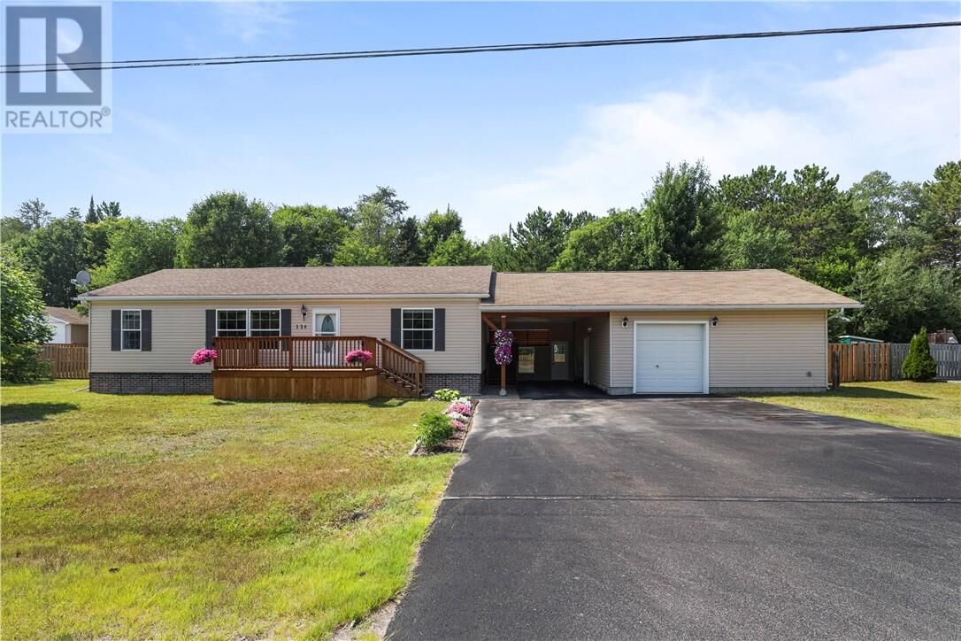 Property Photo:  124 Yocom Drive  ON P5E 1N3 