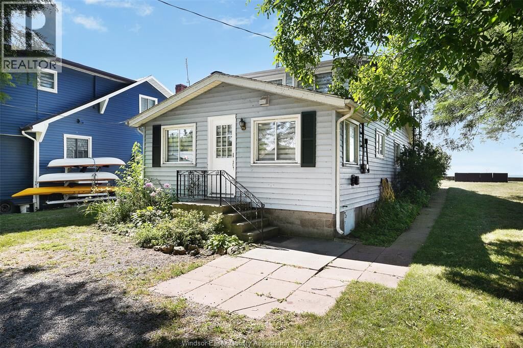 Property Photo:  69 Willow Beach Road  ON N9V 2Y8 
