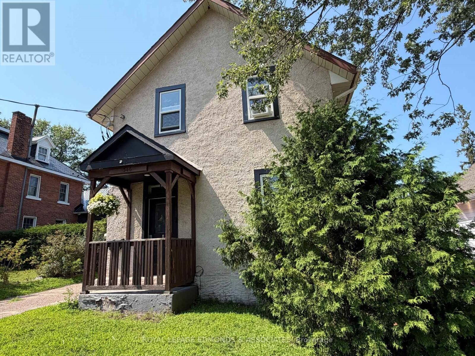 Property Photo:  346 Trafalgar Road  ON K8A 5A9 