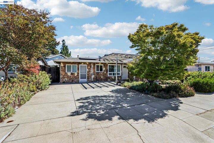 Property Photo: 360 N I St CA 94551