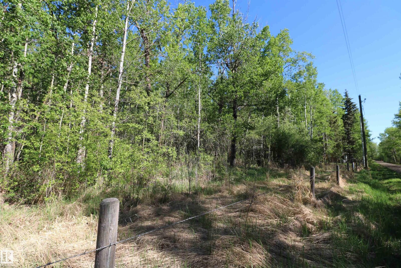Property Photo:  404 54411 Rge Rd 40  AB T0E 0A0 