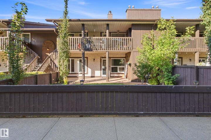 Property Photo: 258 Surrey Gardens NW AB T5T 1Z3