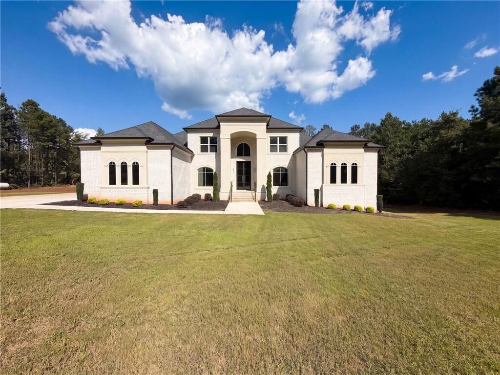 Property Photo: 214 Coastline Road GA 30214