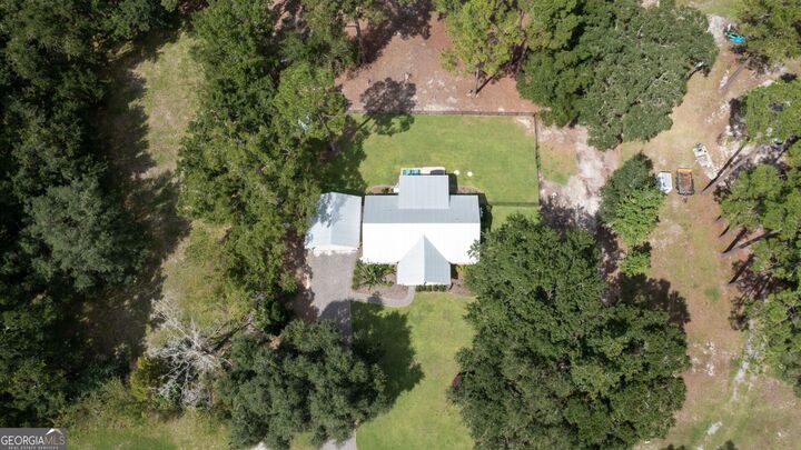 Property Photo: 2215 Oscar Road GA 31568