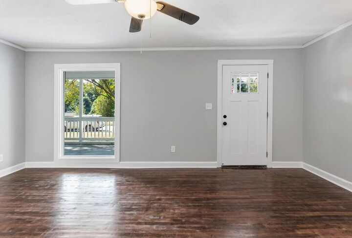 Property Photo: 1800 16th Place AL 36867