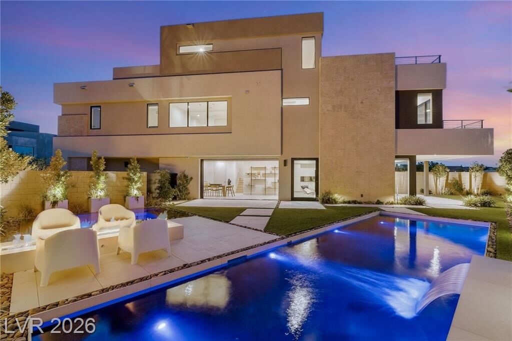 Property Photo: 4022 Heron Fairway Drive NV 89141