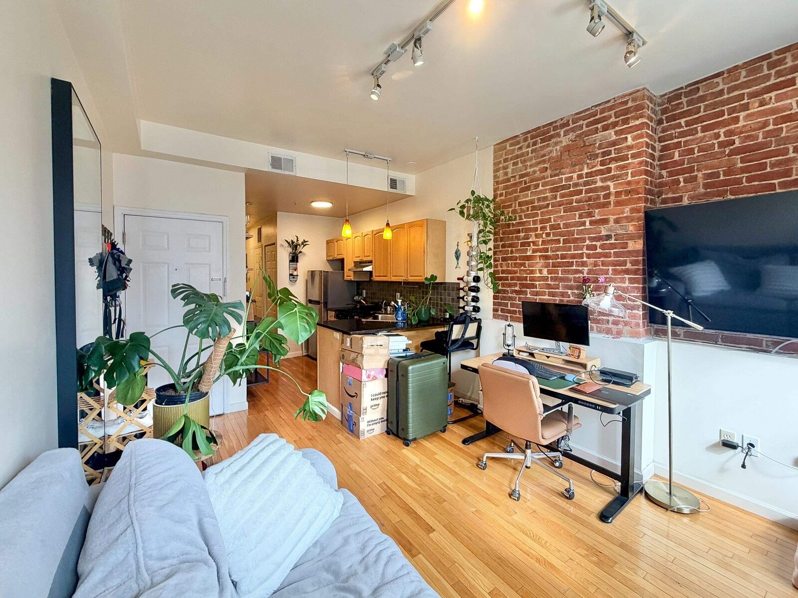 Property Photo:  86 Monroe St 3R  NJ 07030 