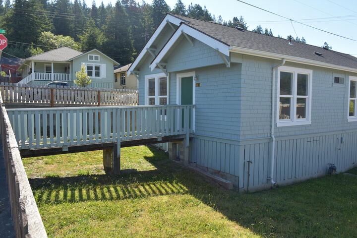 Property Photo: 673 4th Street CA 95565