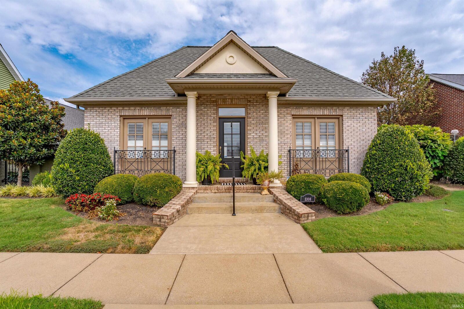 Property Photo:  5308 Somerset Avenue  IN 47715 