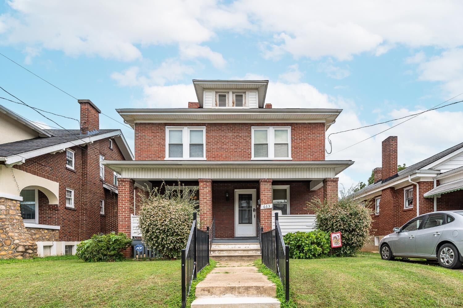 Property Photo:  663 SE Murray Avenue  VA 24013 