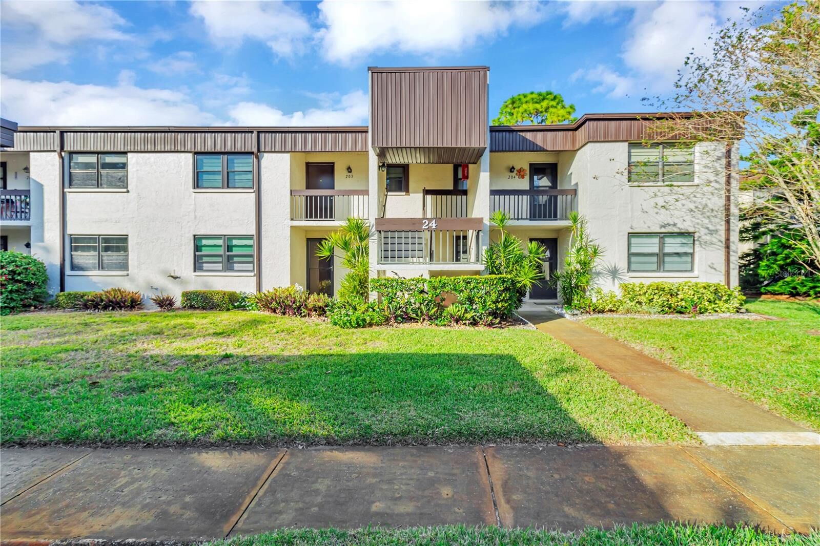 Property Photo: 2400 Winding Creek Boulevard 24-203 FL 33761