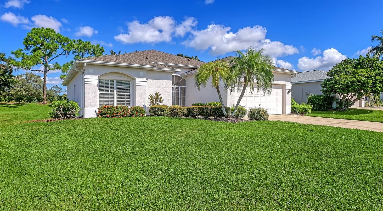 Property Photo: 4933 Thames Lane FL 34238