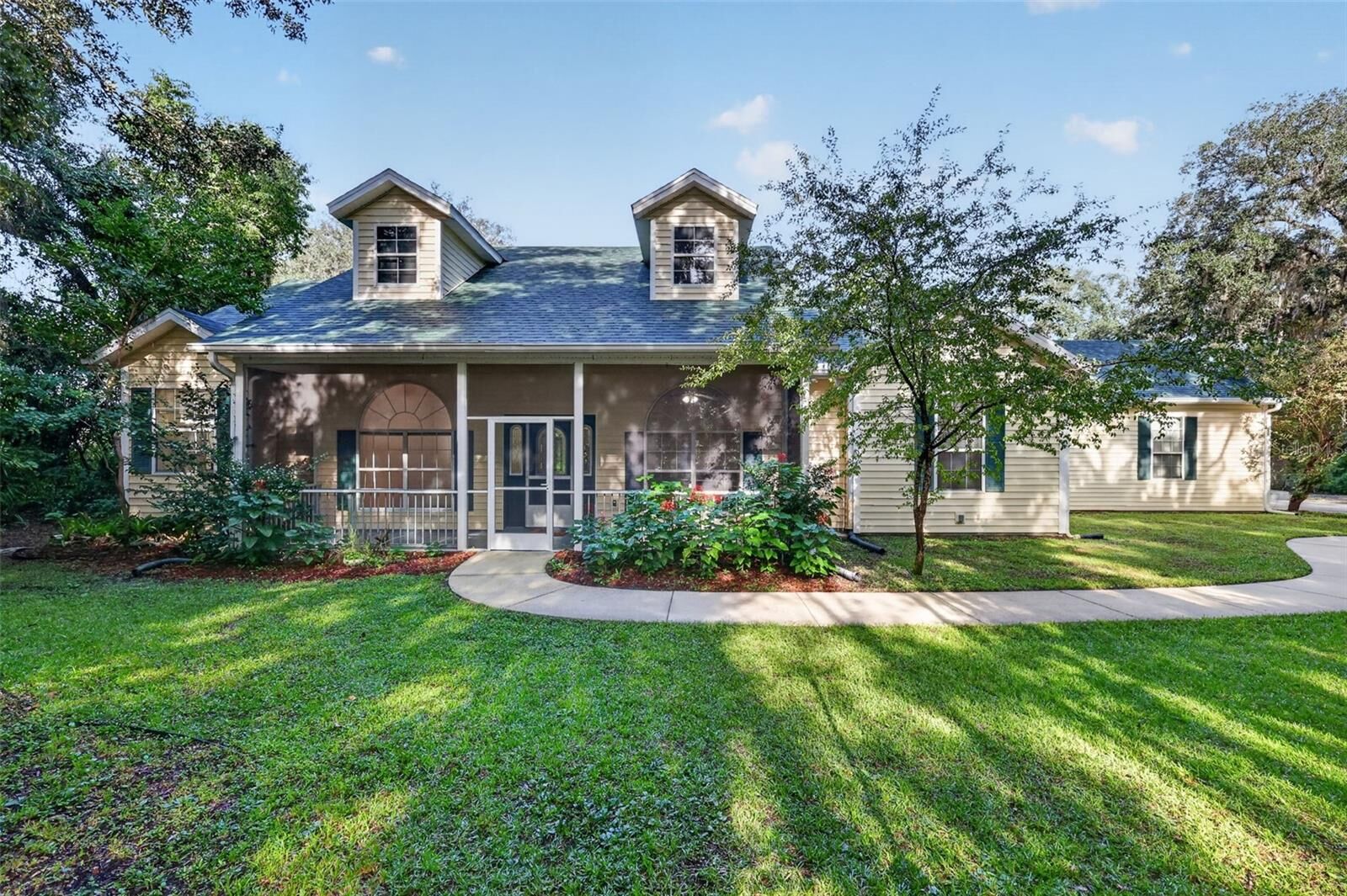 Property Photo: 35015 Radio Road FL 34788
