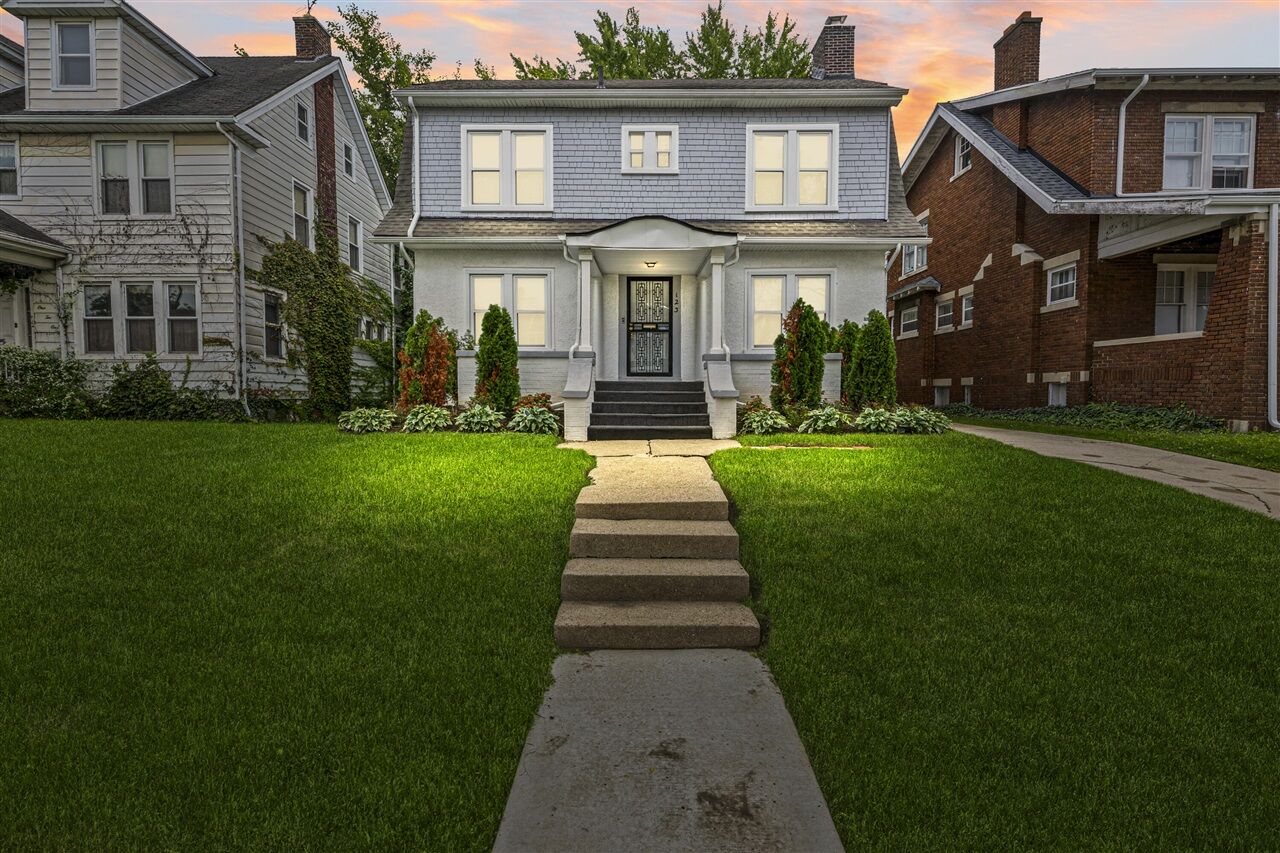 Property Photo:  123 Puritan Avenue  MI 48203-2730 