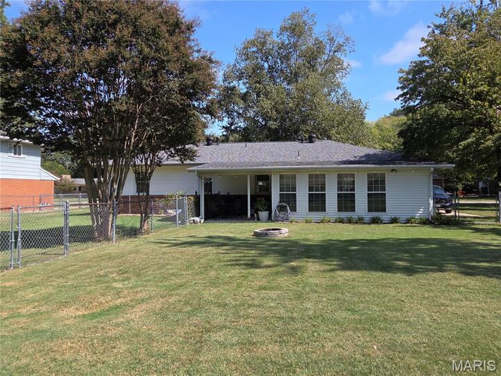 Property Photo: 919 Hawthorn Drive MO 63801